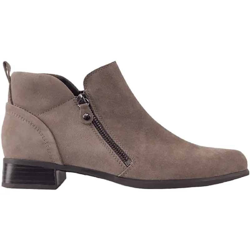 Women's Munro Neko Almond Suede